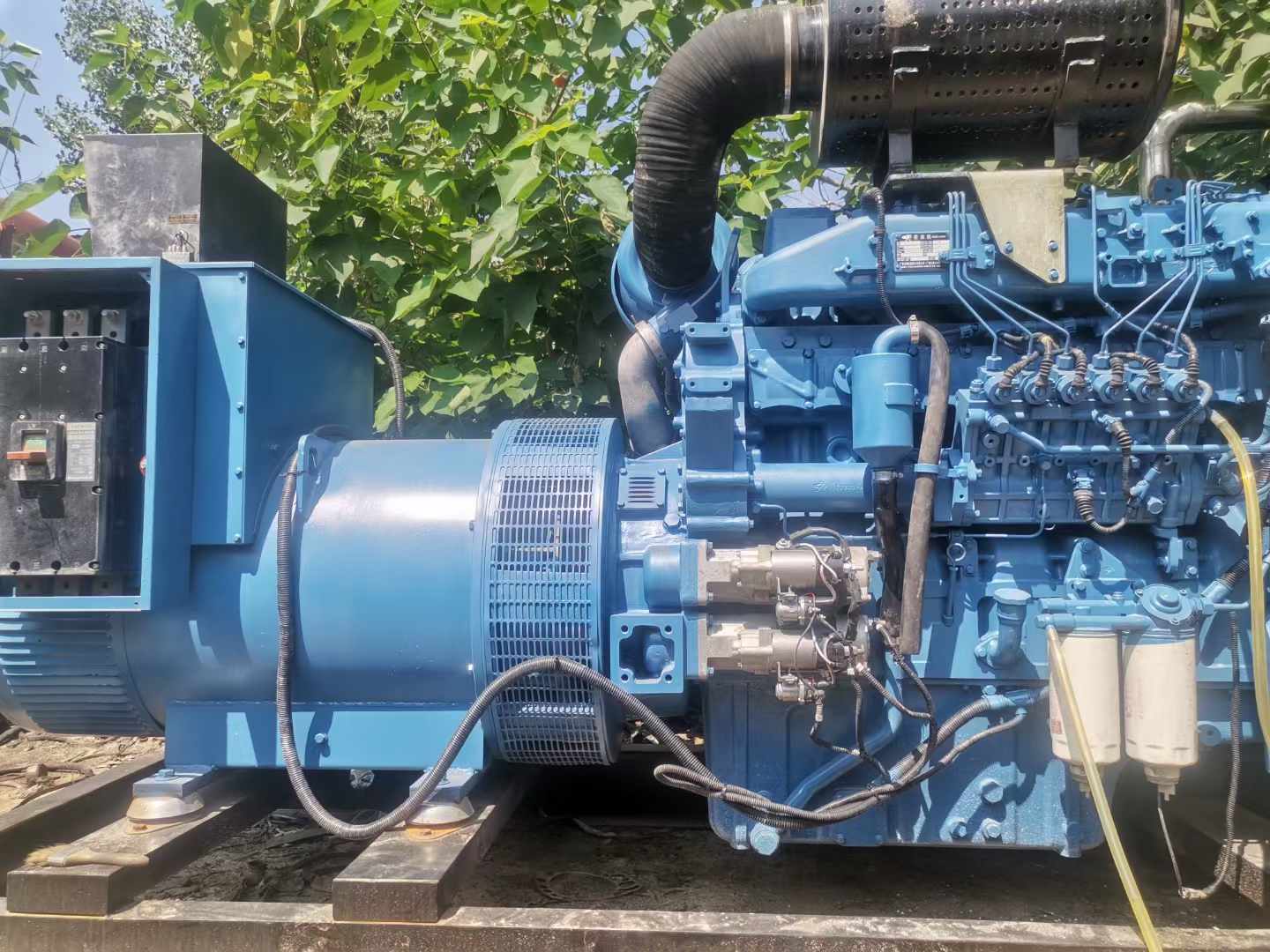 泸西详细说明降低 800kW 柴油发电机输出电流波动的方法
